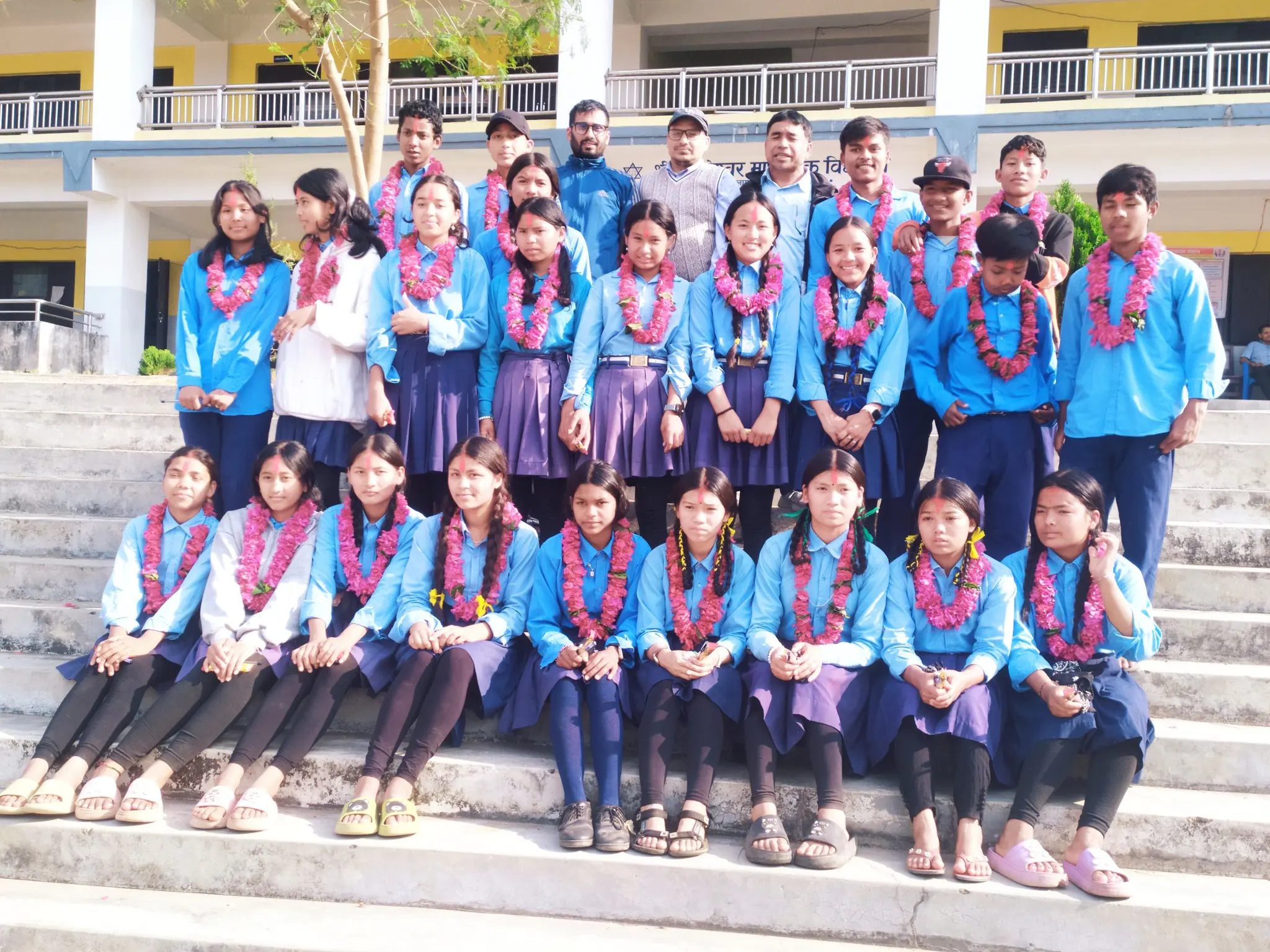 शिक्षक अभावमा पठनपाठनमा असर